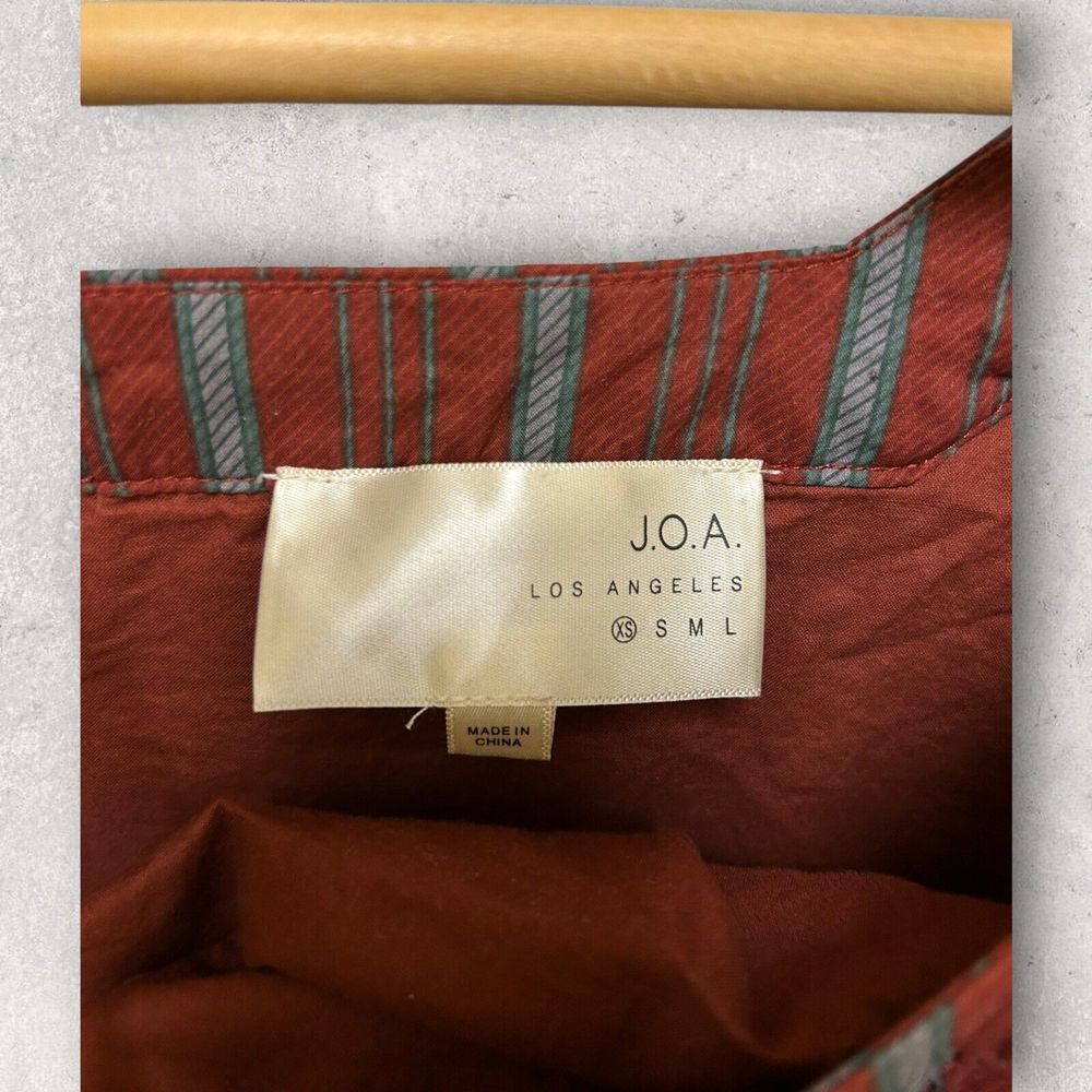 J.O.A Los‎ Angeles Women's Colder Shoulder Long Sleeve Top Red Green Stripe XS - Picture 2 of 5